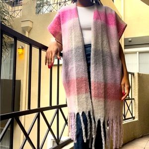 Beautiful Fringed Piece